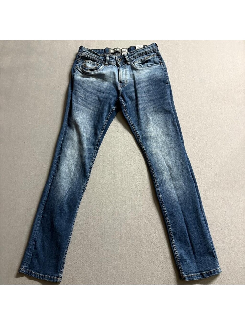 Cultura Slim Fit Jeans Mens 30x32 Blue Stretch Denim Medium Wash Pants